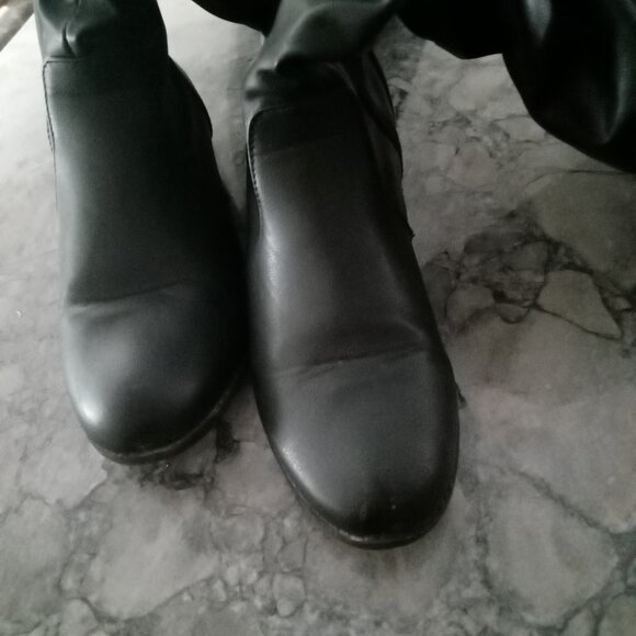 Le chateau knee high boots - Picture 3 of 4